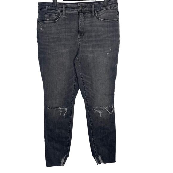 Universal Thread Womens Pants Size 12 Gray Distressed High Rise Skinny Leg Jeans - Picture 1 of 16